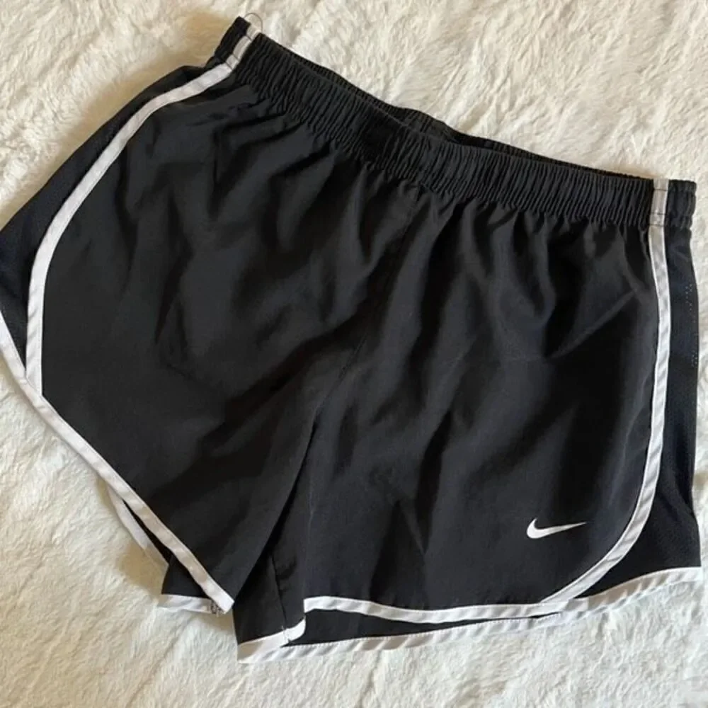 Nike Lined Track Shorts Kids Size Medium
